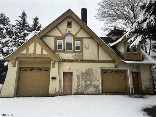 24 Bloomfield Way, West Orange, NJ, 07052-4913 | Card Image