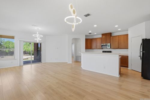 9003 Canter Horse, San Antonio, TX, 78254-6177 | Card Image