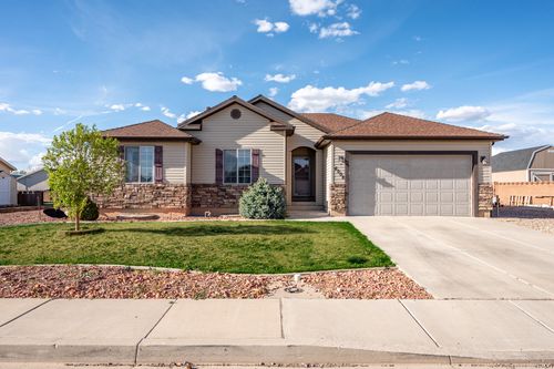 4008 W 50 S, Cedar City, UT, 84720-8190 | Card Image
