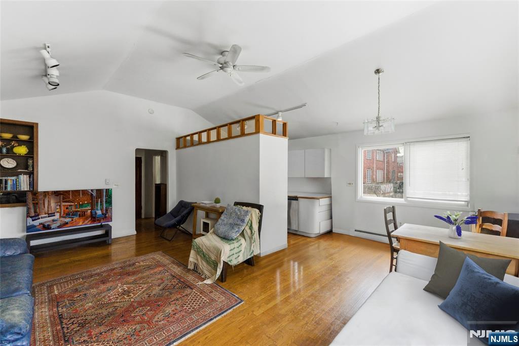 Residential Income in Fort Lee 4