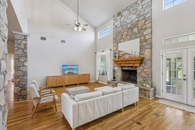 269 Red Rose St, House other with 4 bedrooms, 4 bathrooms and null parking in Spring Branch TX | Image 7