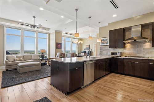 912-2-7600 Landmark Way, Greenwood Village, CO, 80111-1961 | Card Image