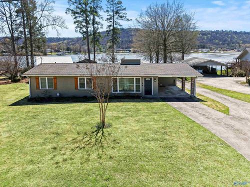 3825 Meadow Wood Cir, Guntersville, AL, 35976-2858 | Card Image