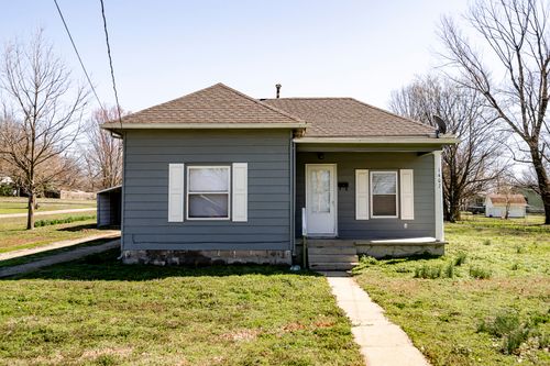 1407 4th St, Monett, MO, 65708-1116 | Card Image
