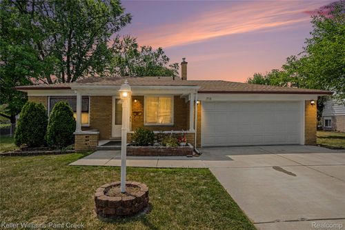2918 Saratoga Dr, Troy, MI, 48083-2650 | Card Image