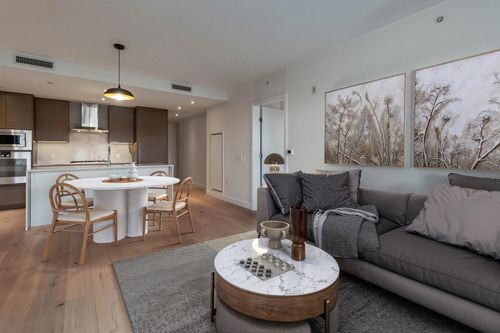 207-5693 Elizabeth St, Vancouver, BC, V5Y3K1 | Card Image