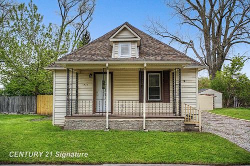 1522 Gilbert St, Saginaw, MI, 48602-1027 | Card Image