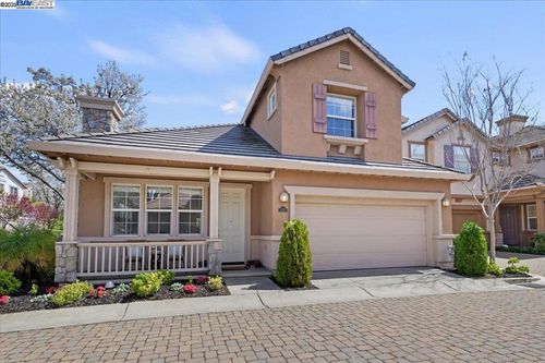 3989 Strafford Ct, Dublin, CA, 94568-7842 | Card Image