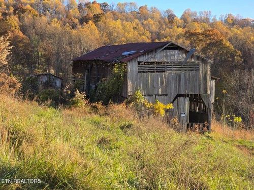 201 Elihu Rd, Sneedville, TN, 37869-4053 | Card Image