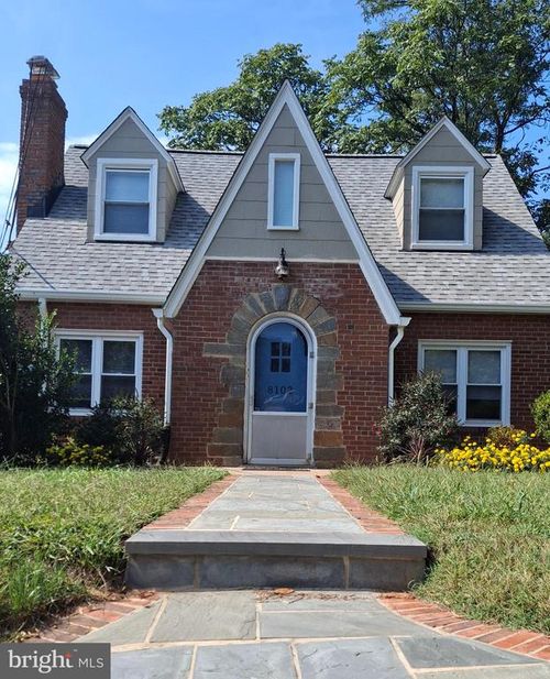 8102 Garland Ave, TAKOMA PARK, MD, 20912-3820 | Card Image