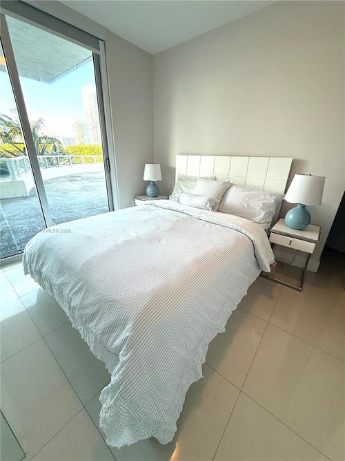 apt-401-6700 Indian Creek Dr, Miami Beach, FL, 33141-5775 | Card Image