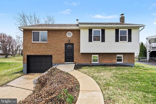 4273 Marlborough Rd, DOVER, PA, 17315-3423 | Card Image