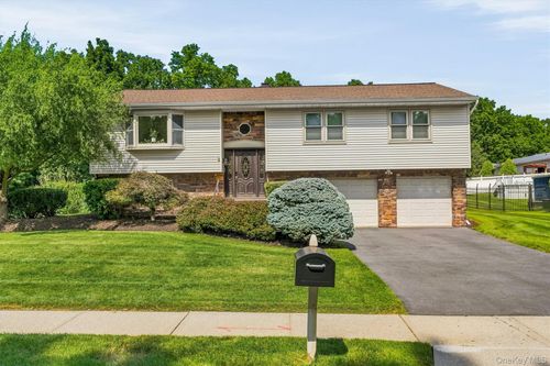 80 Decker Dr, Washingtonville, NY, 10992-1383 | Card Image