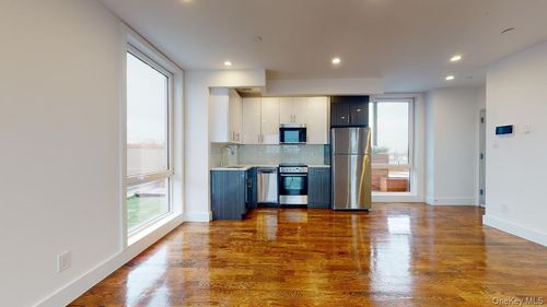 7a-138 Queens Blvd, Briarwood, NY, 11435-2642 | Card Image