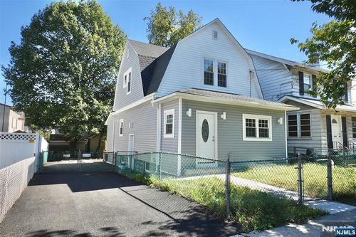 68 Bell St, Belleville, NJ, 07109-2733 | Card Image
