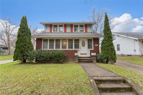 224 Shadyside Ct, Alliance, OH, 44601-4216 | Card Image