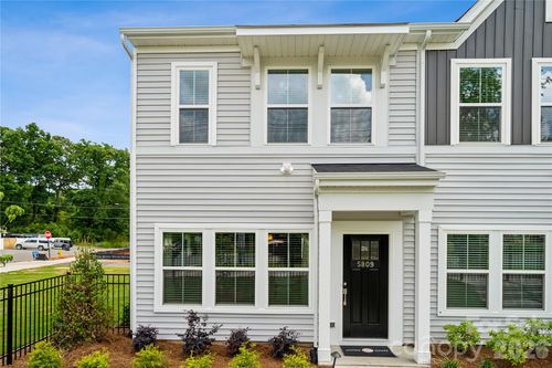 05-5853 Tuckaseegee Road, Charlotte, NC, 28208 | Card Image