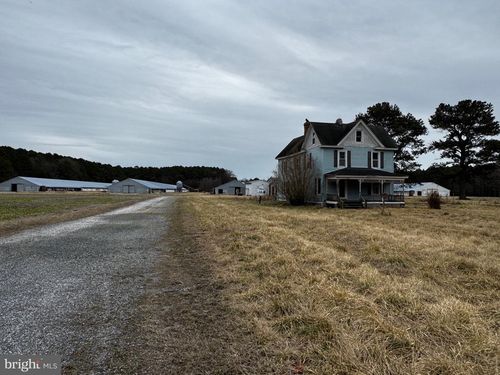 33368 Sign Post Rd, NEW CHURCH, VA, 23415-2716 | Card Image