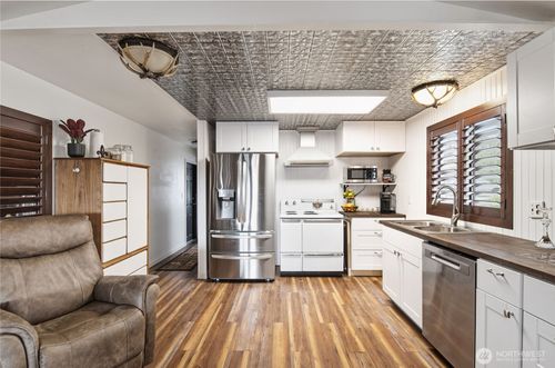 20-18289 E State Route 3, Allyn, WA, 98524-8786 | Card Image