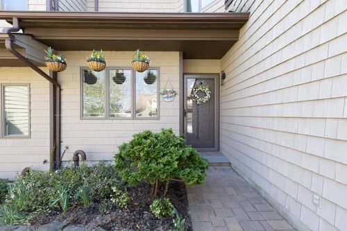 62 Jeremy Cir, Nesconset, NY, 11767-2942 | Card Image