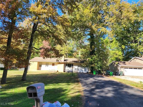 2115 Samira Rd, Stow, OH, 44224-3437 | Card Image