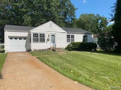 10506 Byfield Dr, Saint Louis, MO, 63137-2235 | Card Image