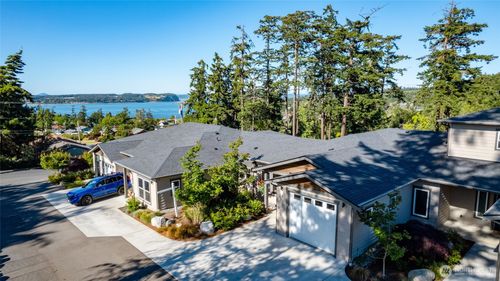 c-205 Ne 3rd St, Coupeville, WA, 98239-3001 | Card Image