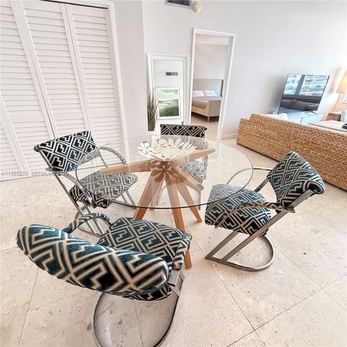 apt-11a-5700 Collins Ave, Miami Beach, FL, 33140-2337 | Card Image