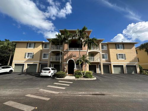 apt-302-6370 Emerald Dunes Dr, West Palm Beach, FL, 33411-2760 | Card Image