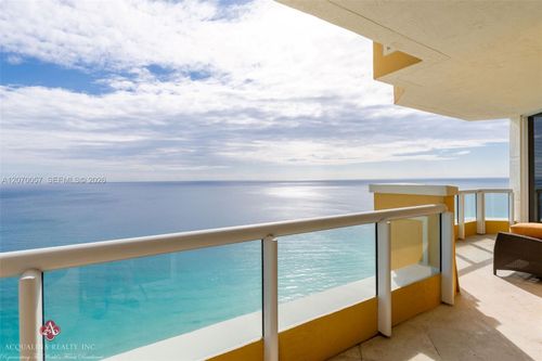 4001-17875 Collins Ave, Sunny Isles Beach, FL, 33160-2718 | Card Image
