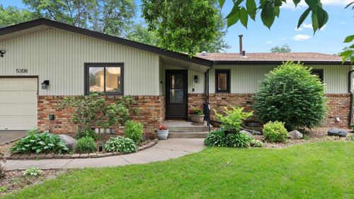 5308 80th Ave N, Brooklyn Park, MN, 55443-2340 | Card Image