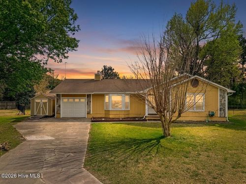 610 Wolverine Pl, Jacksonville, NC, 28546-9531 | Card Image