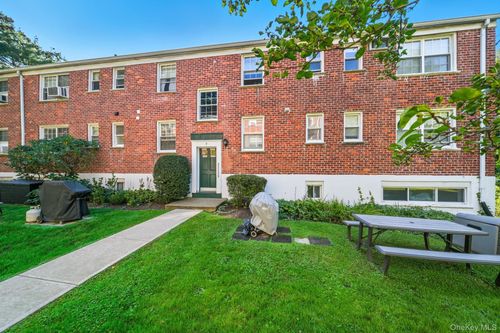 apt-d1-31 Fieldstone Dr, Hartsdale, NY, 10530-1555 | Card Image