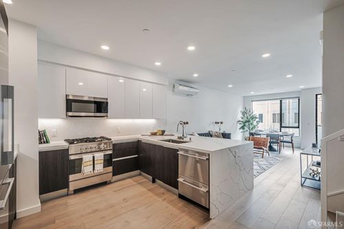 apt-202-2 Russia Ave, San Francisco, CA, 94112-2777 | Card Image