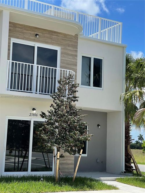 25806-25806 Sw 144th Ct, Naranja, FL, 33032-5317 | Card Image