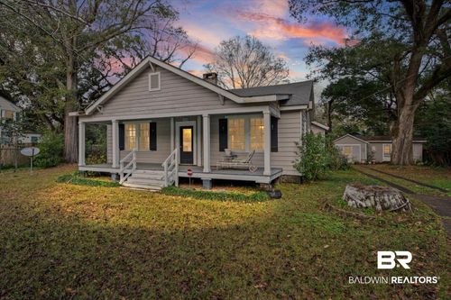 157 Westwood St, Mobile, AL, 36606-4427 | Card Image