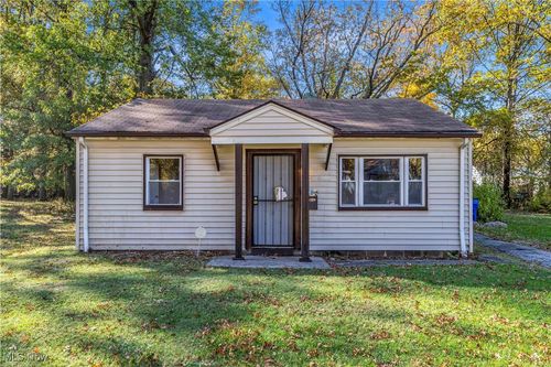 4428 E 142nd St, Cleveland, OH, 44128-2308 | Card Image