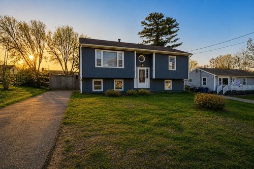 48 Irene St, New Bedford, MA, 02745-1108 | Card Image
