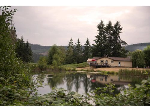 3804 Briar Knob Loop, ScottsMills, OR, 97375 | Card Image