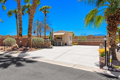 1905 Victoria Farms Rd, Lake Havasu City, AZ, 86404-8535 | Card Image