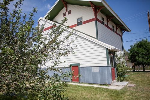 305 E Railroad Avenue N, Manhattan, MT, 59741 | Card Image