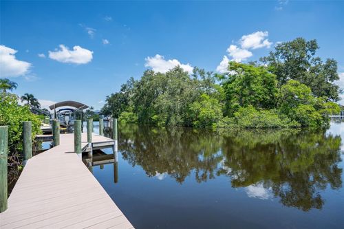 111 41st St Ne, Bradenton, FL, 34208-8432 | Card Image