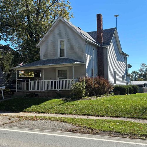 716 E Main St, Albion, IN, 46701-1323 | Card Image