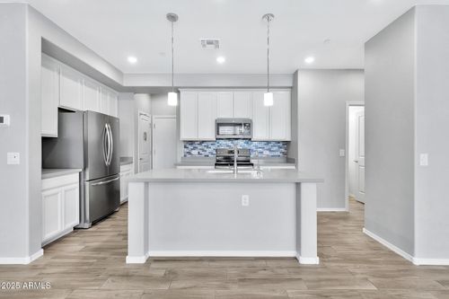 102-1959 E Hampton Ln, Gilbert, AZ, 85295-1321 | Card Image