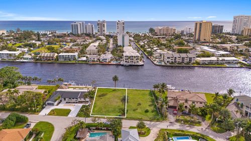700 Se 28th Ave, Pompano Beach, FL, 33062-6136 | Card Image
