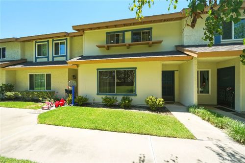 5950 Imperial Hwy, South Gate, CA, 90280-7625 | Card Image