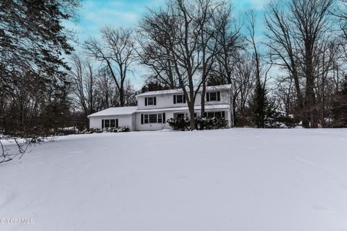 9 Tamarack Ln, Clifton Park, NY, 12065-4706 | Card Image