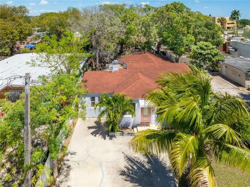 235 Nw 59th St, Miami, FL, 33127-1219 | Card Image