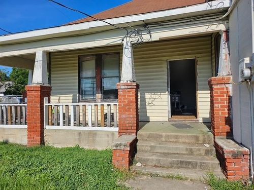 2801 Chapman St, Houston, TX, 77009-6401 | Card Image