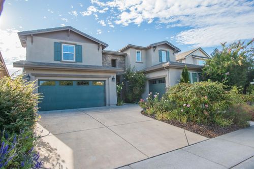 9924 Sintra Way, Elk Grove, CA, 95757-6342 | Card Image